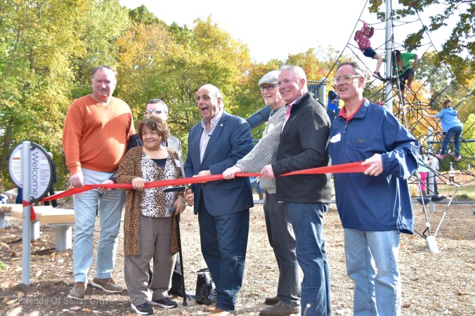 Grand Opening 10-26-19-14